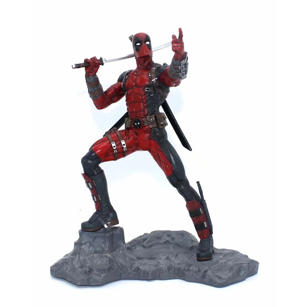 small deadpool figure