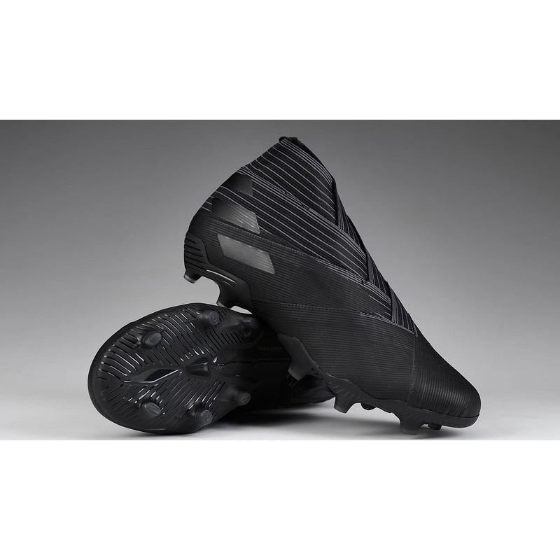 soccer shoes without laces