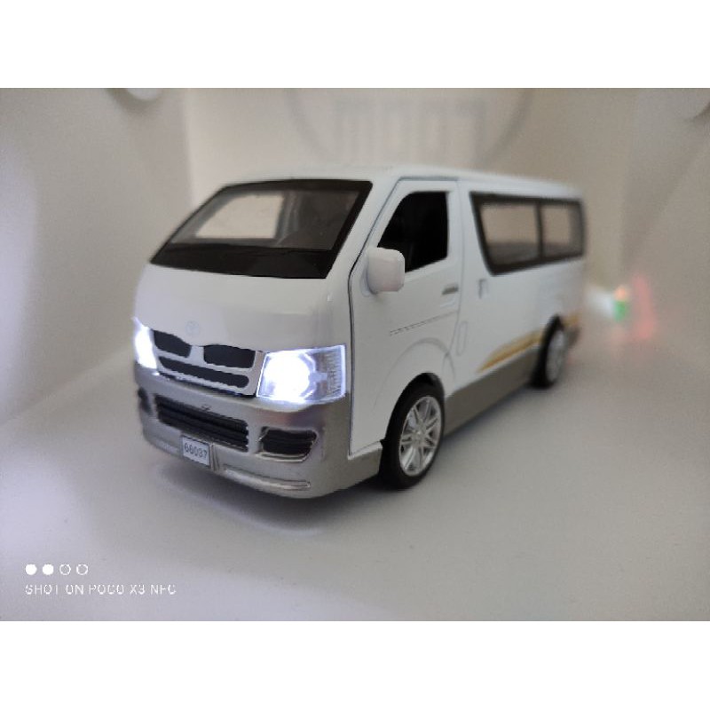 toyota hiace toy model