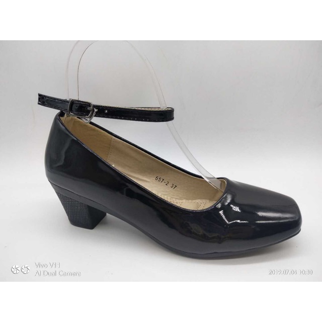ladies black office shoes