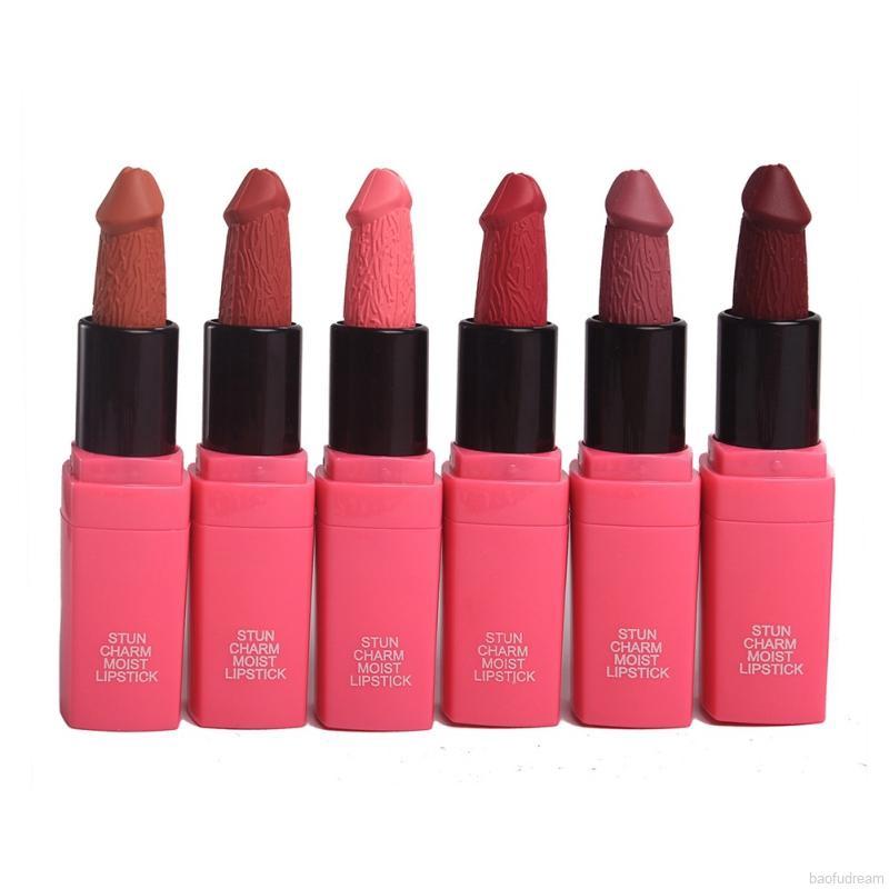 red matte lips