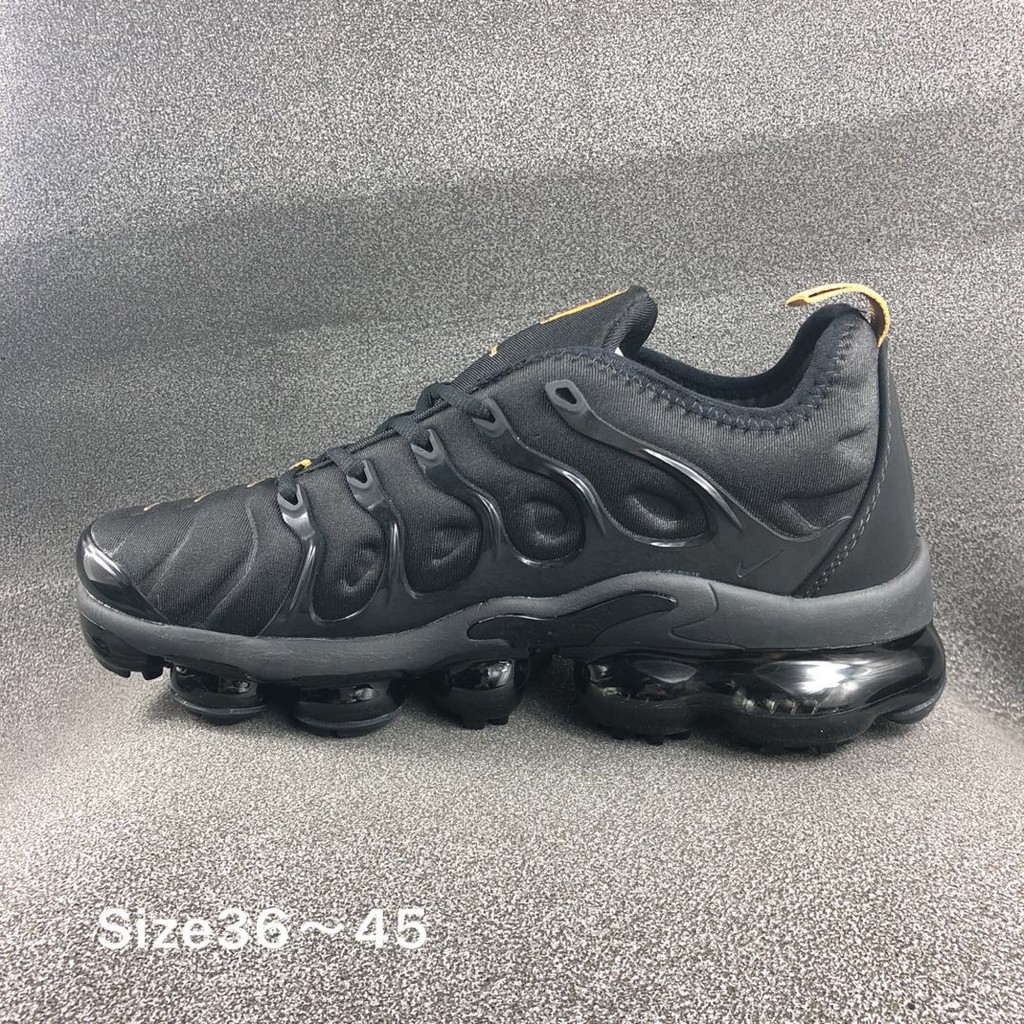 vapormax tn black and gold