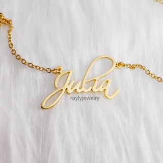 Personalized Name Pendant in Fantasia Chain Necklace