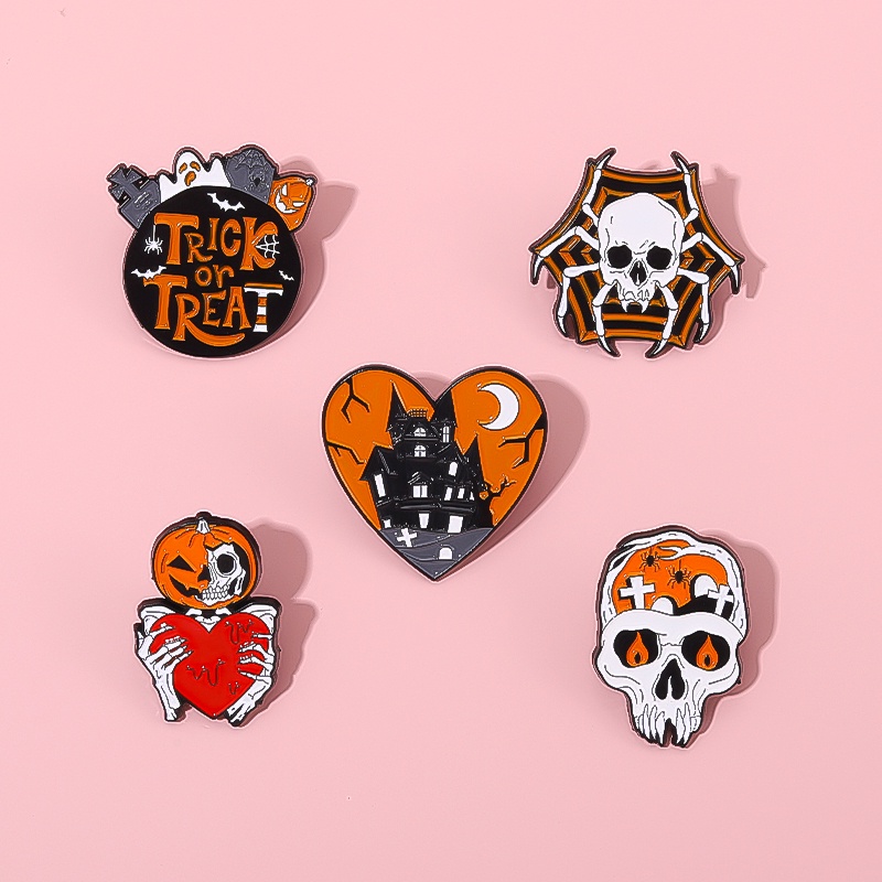 Hot Sale Free Shipping Halloween Pumpkin Skull Brooch Men Women Cute Japanese Metal Badge Pin Accessories Cartoon Ba