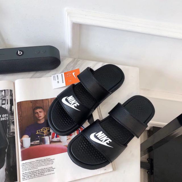 new nike slippers 2018