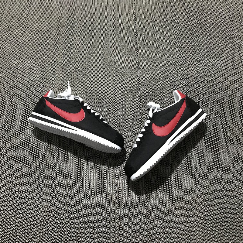 nike classic cortez harga