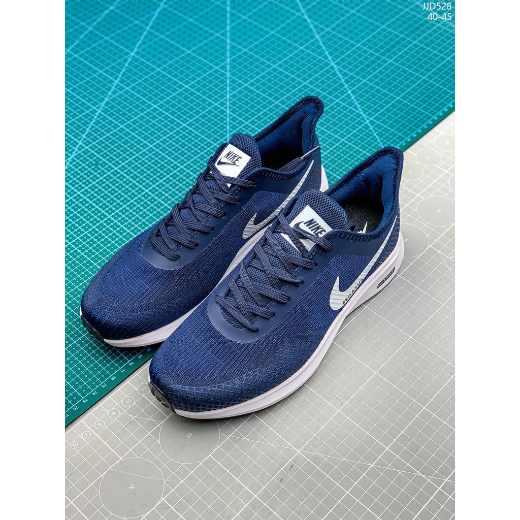 air zoom pegasus 36 running shoe