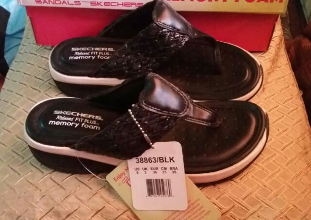 sandali skechers memory foam