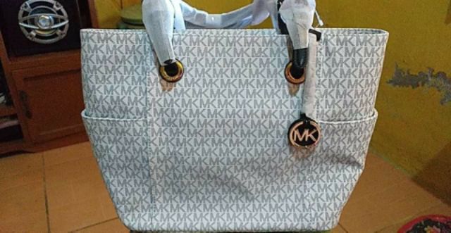 mk purses white