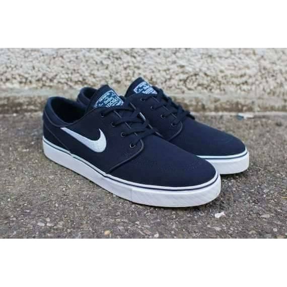 nike janoski preço