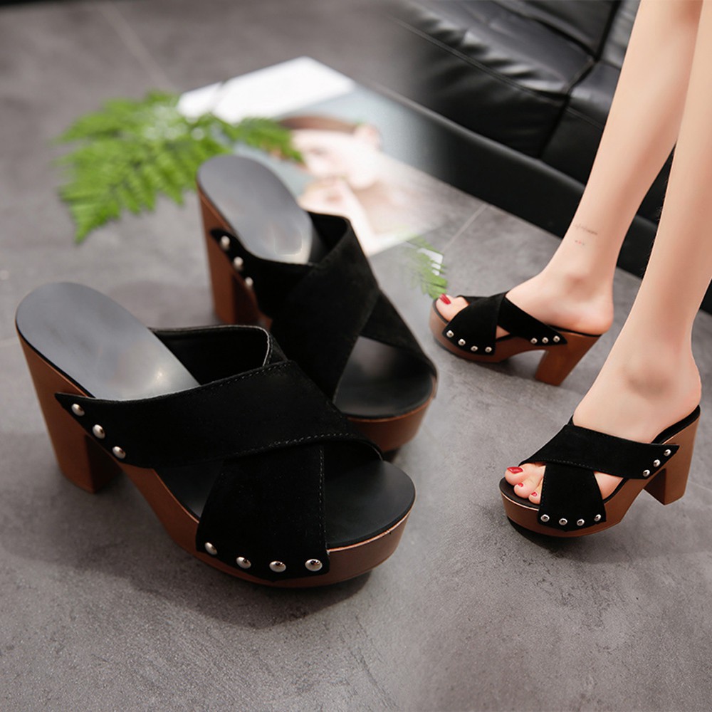 women's chunky heel sandals