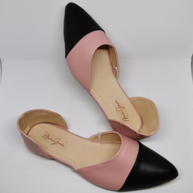 pointed doll shoes