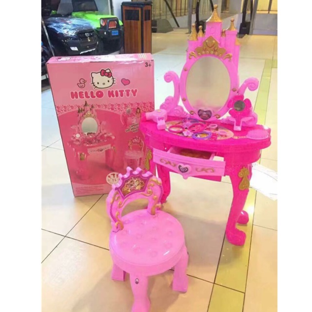 Hello Kitty Princess Vanity Glamour Mirror Make Up Toy Set