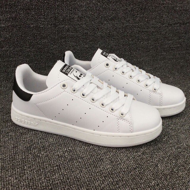 low top sneakers adidas