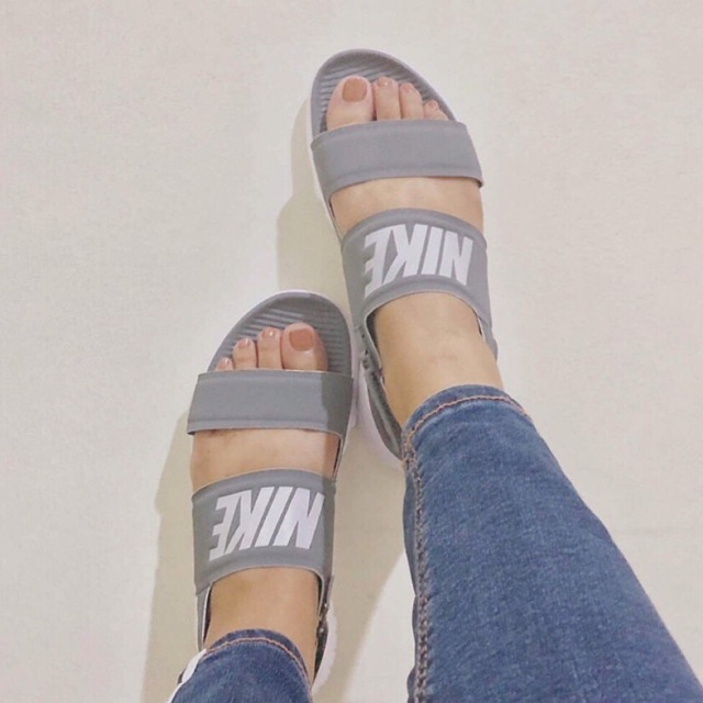 nike tanjun sandals gray