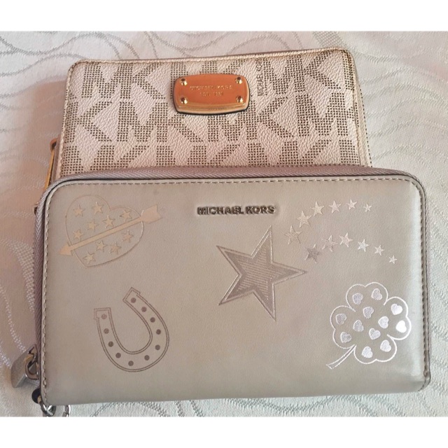 michael kors zippy wallet