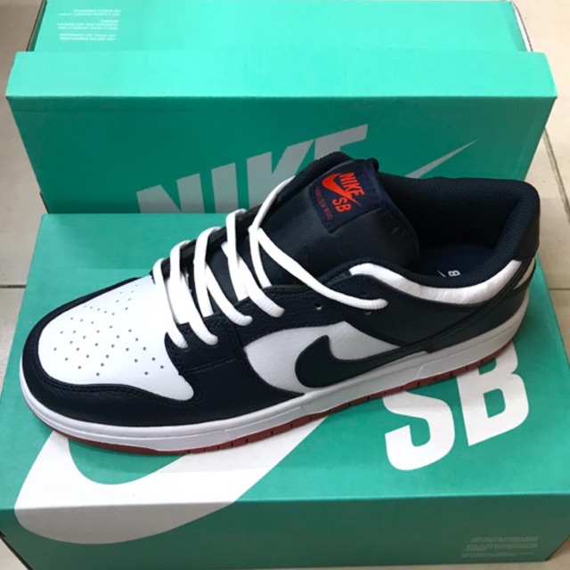 nike navy blue dunks