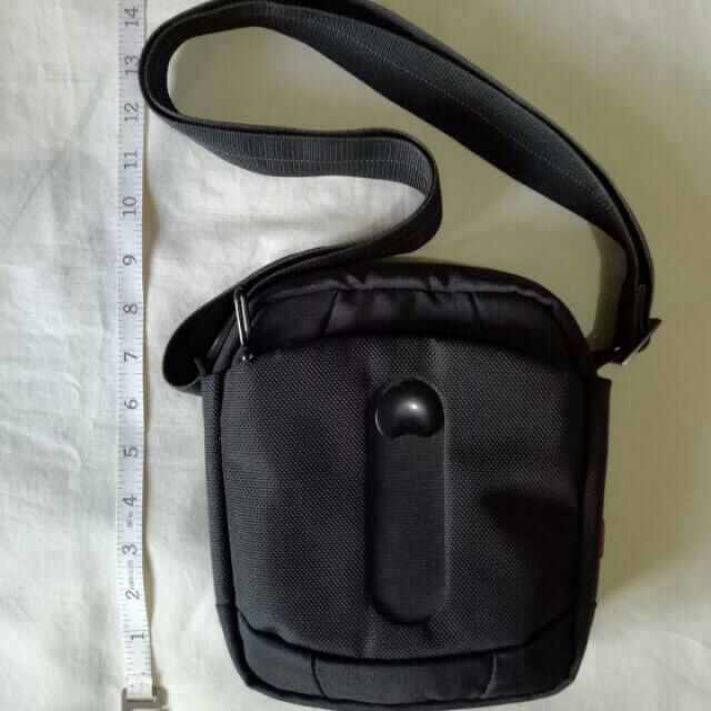 delsey cross bag