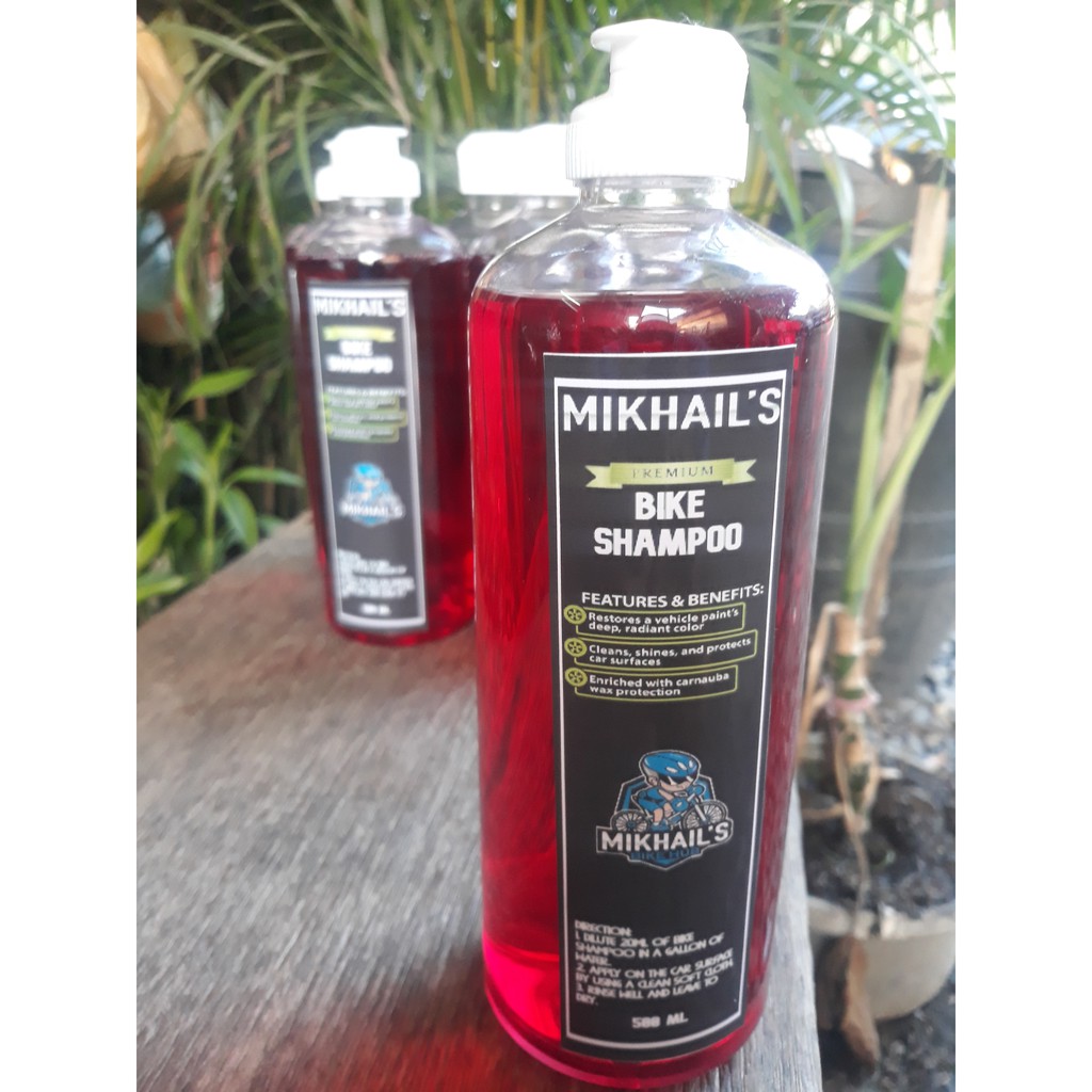 Premium Bike Shampoo with Microfiber Towel 500ml Fliptop Bottle