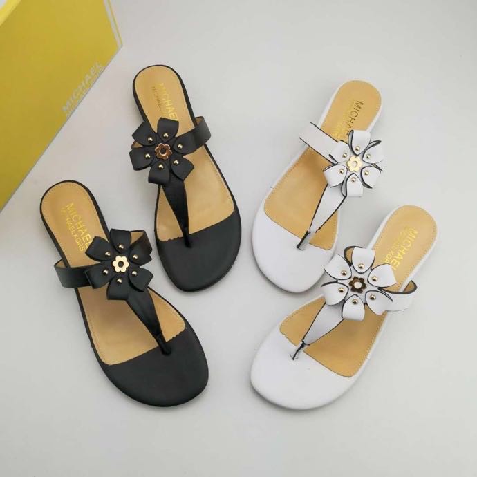 michael kors flip flops gold