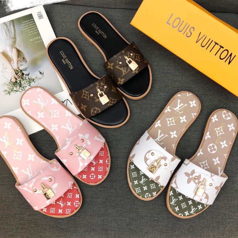 new flat sandals 2018