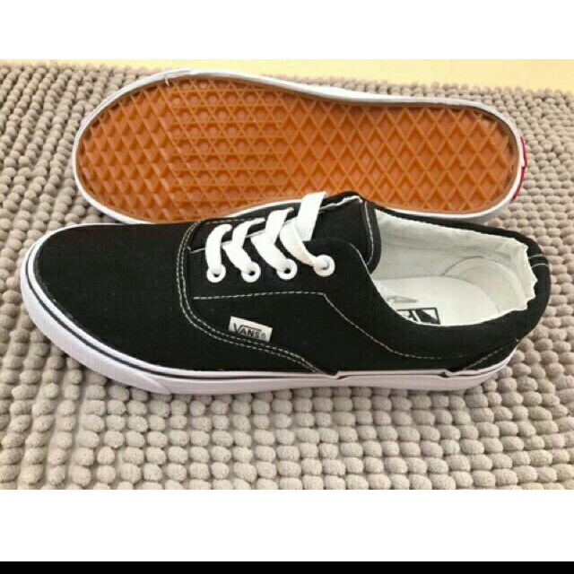 vans sport shoes