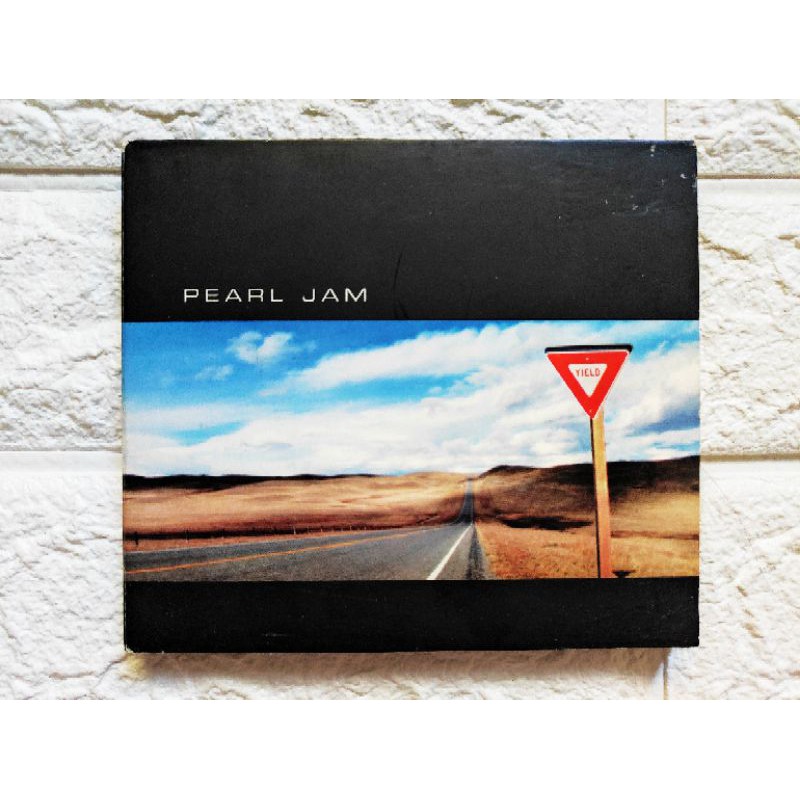 pearl jam yield album cover