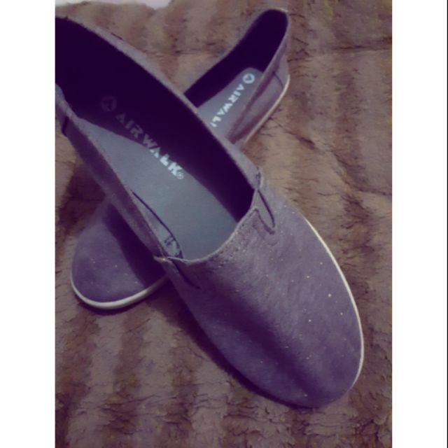 airwalk slip on canvas shoes