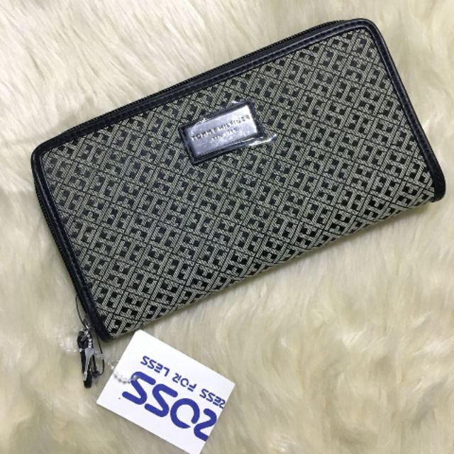 tommy wallet price