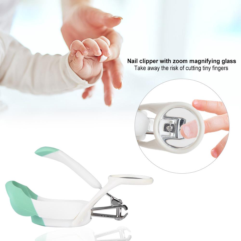 nail cutter with magnifying glass