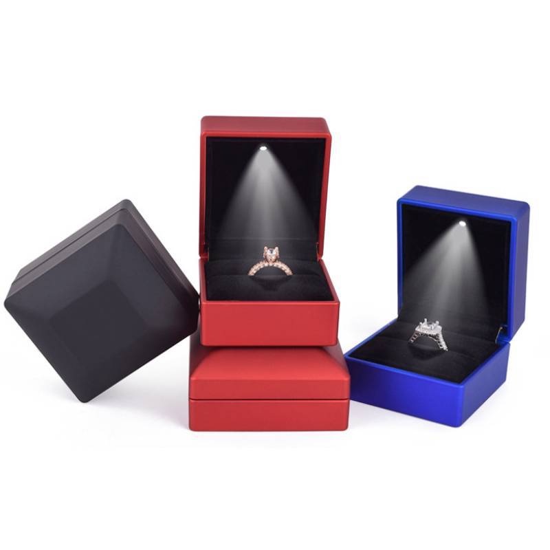 Wedding Ring Jewelry Gift Box Container Jewelry Pendant Holder Storage Case LED Light 02