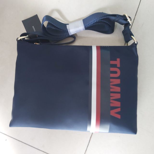 tommy hilfiger ladies bags