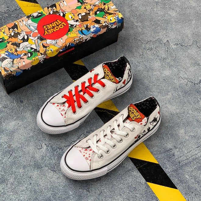 looney tunes chuck taylors
