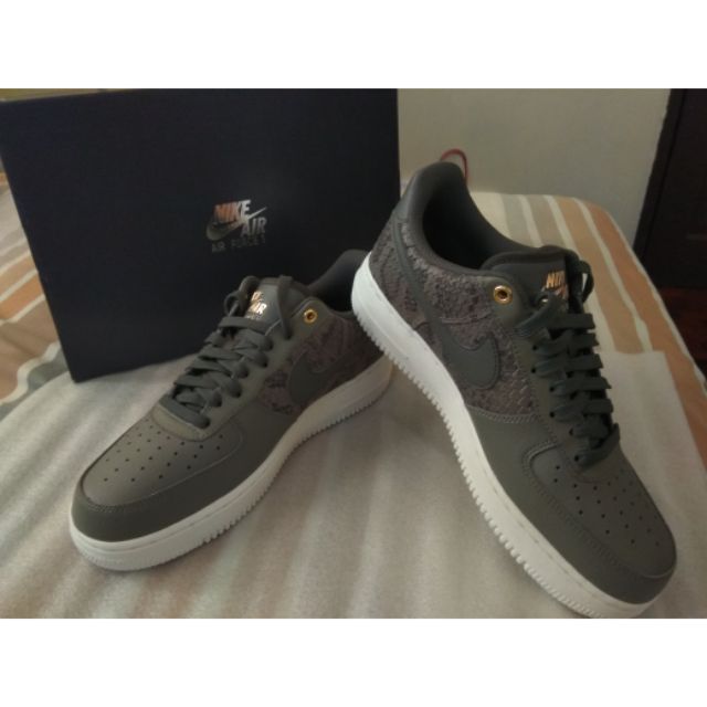 air force 1 lv8 snakeskin