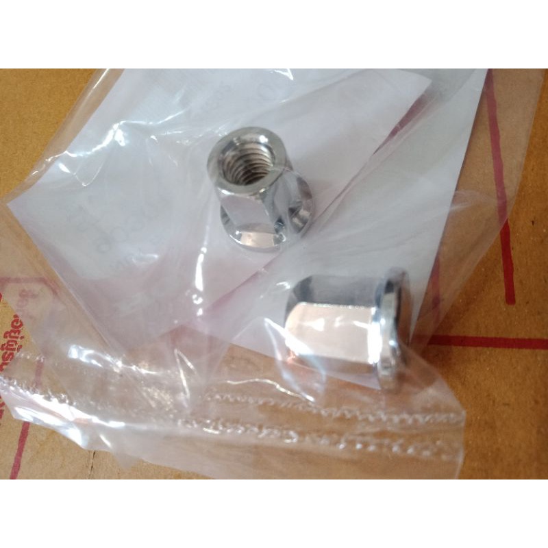 Exhaust pipe nut Wave 110i Genuine center withdrawal (2 pieces