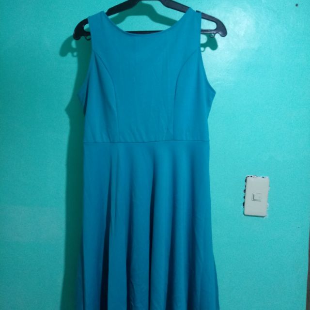 teal color dress