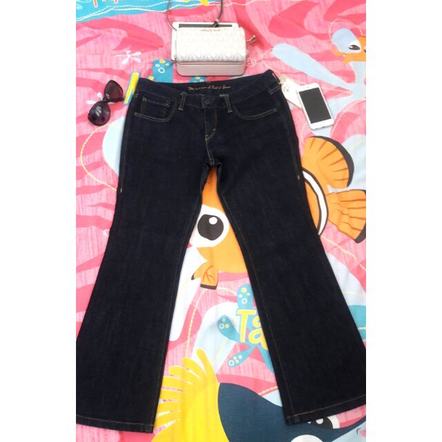 levi jeans 28 waist