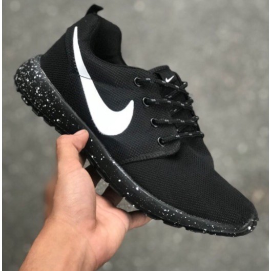 nike roshe one oreo