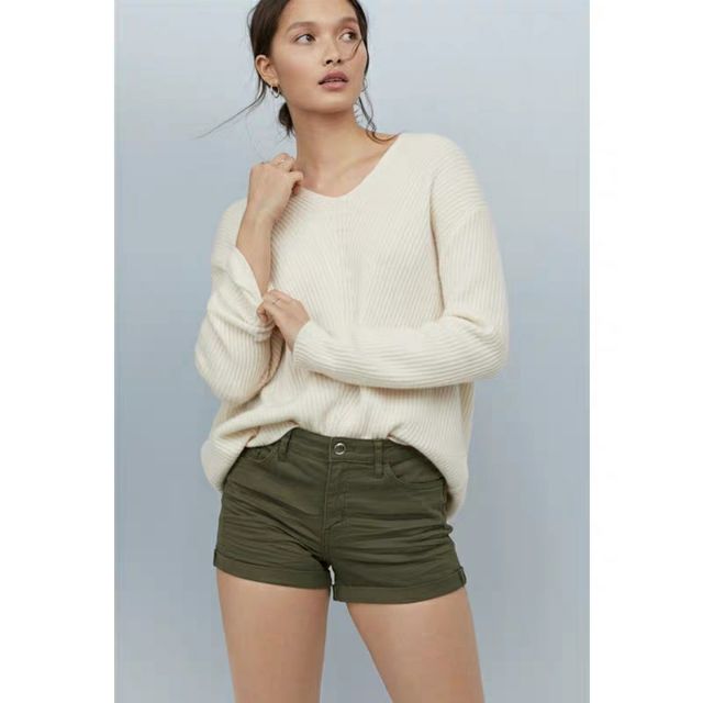 army green high waisted shorts