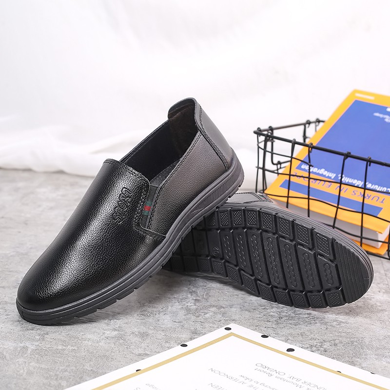 solid black non slip shoes
