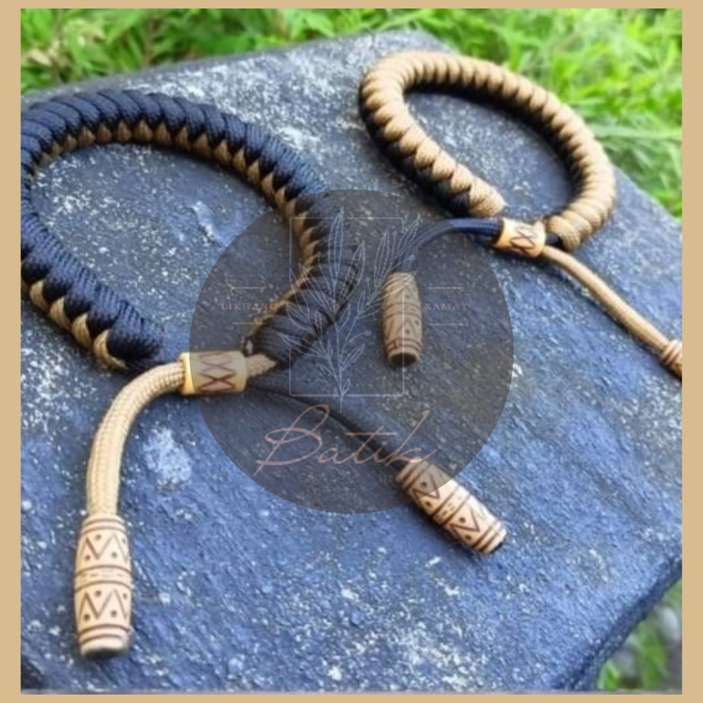 Handmade Parachord Bracelet  Snake knot Available in single and 2- toned color