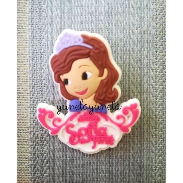 sofia the first crocs