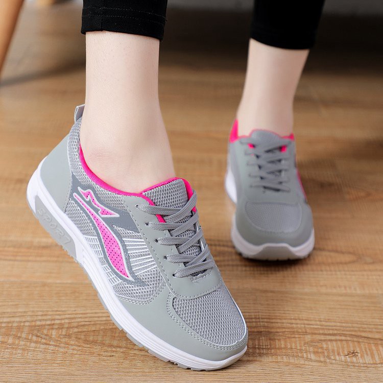 rubber shoes nike for girl