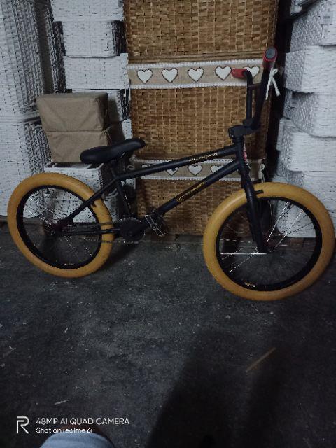 2.3 bmx tires