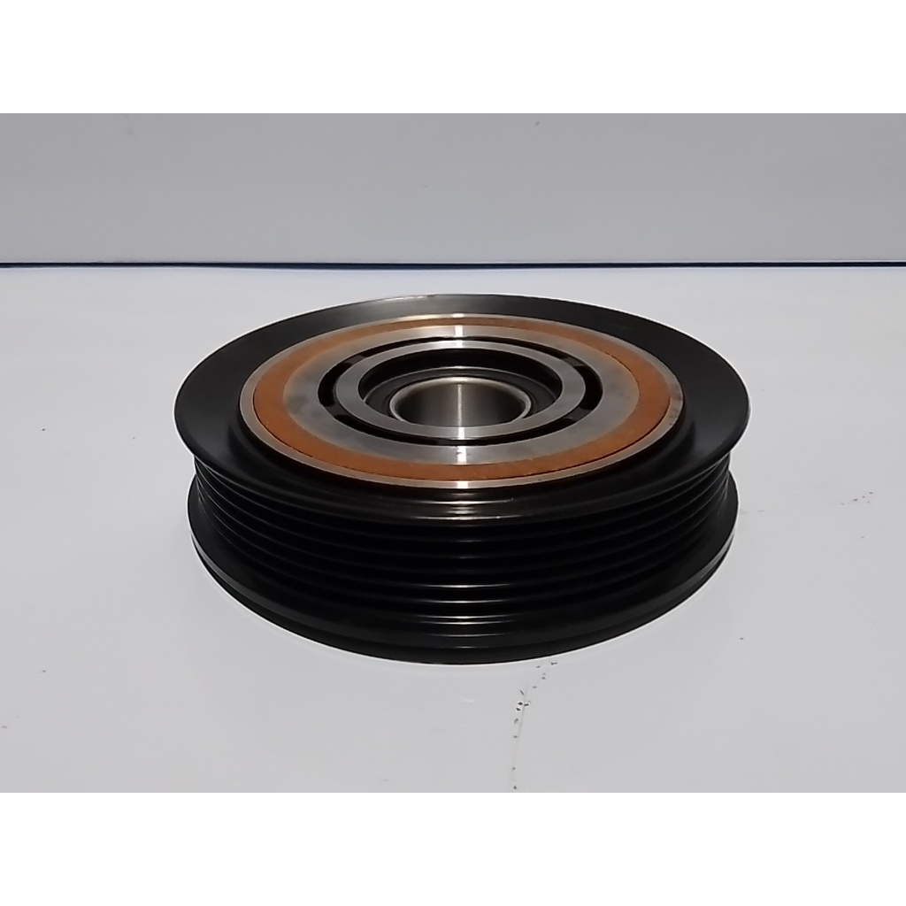 Denso 6pk 135mm 10PA15C 10PA17C Pulley with Bearing