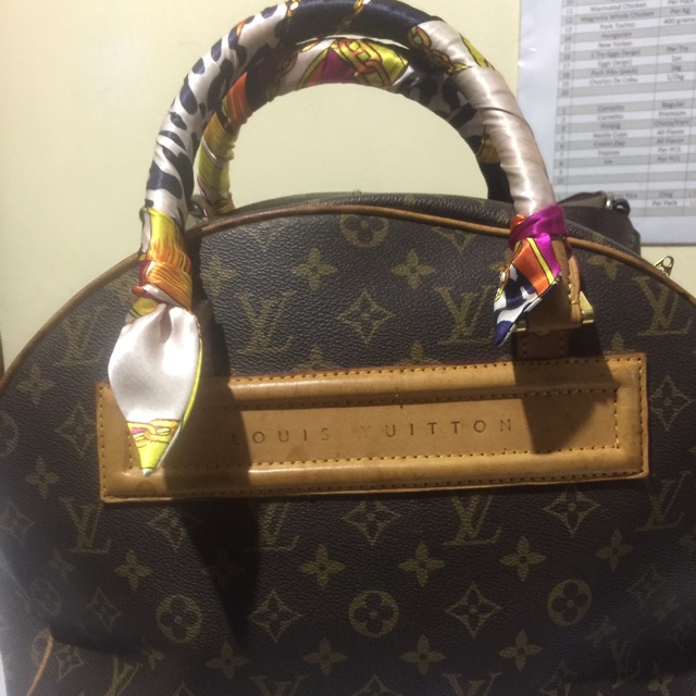 LOUIS VUITTON Handle bag MADE IN PARIS UKAY2x WITH SMALL FLAWS But with excellent condition ...