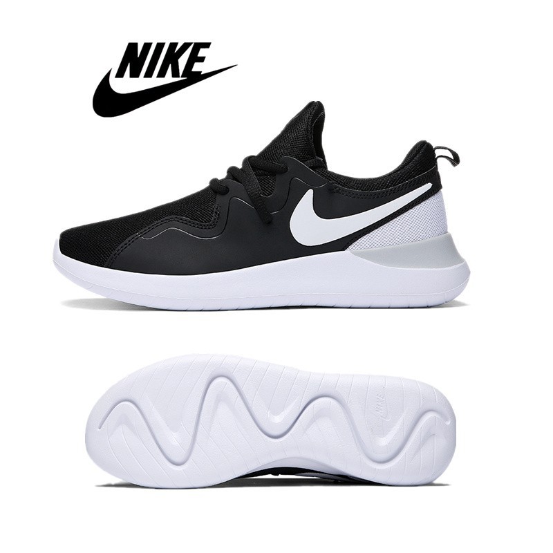 nike tessen ladies trainers