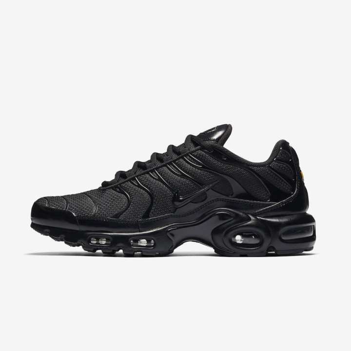 nike air tn triple black