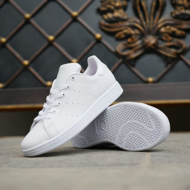 all white adidas shoes women