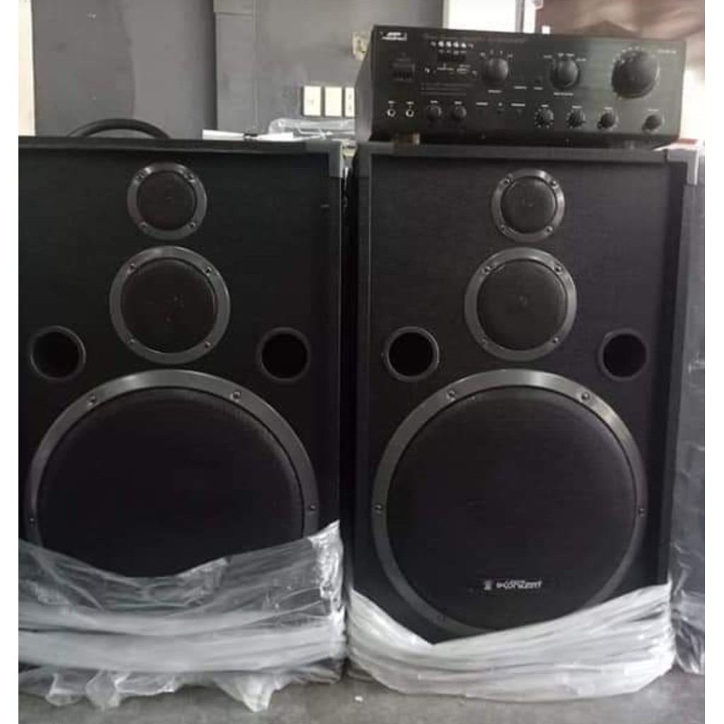 konzert amplifier with speaker